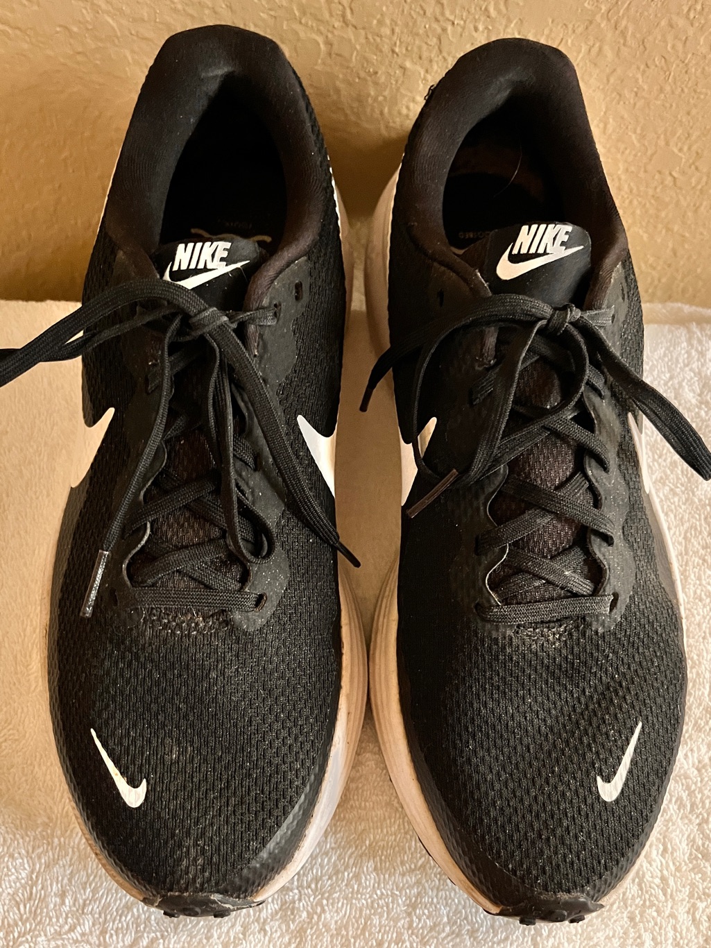 Nike Revolution 8 Mens Running Shoes